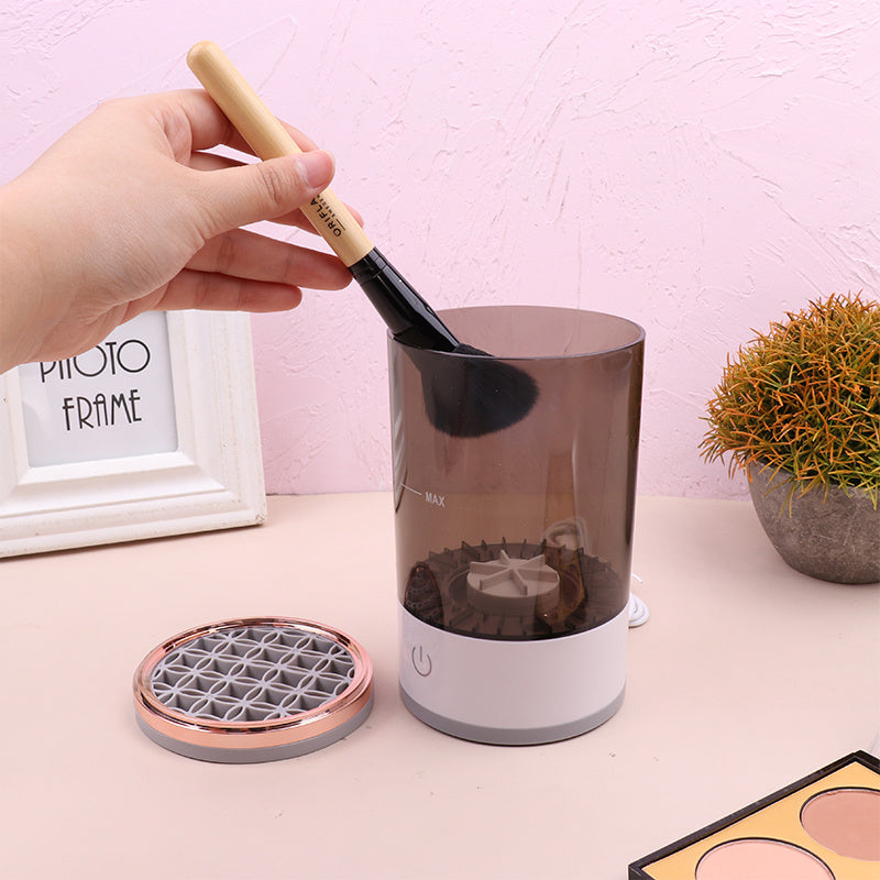 Portable Electric Makeup Brush Cleaner with USB Charging, Automatic Eye Shadow Brush Cleaning Tool