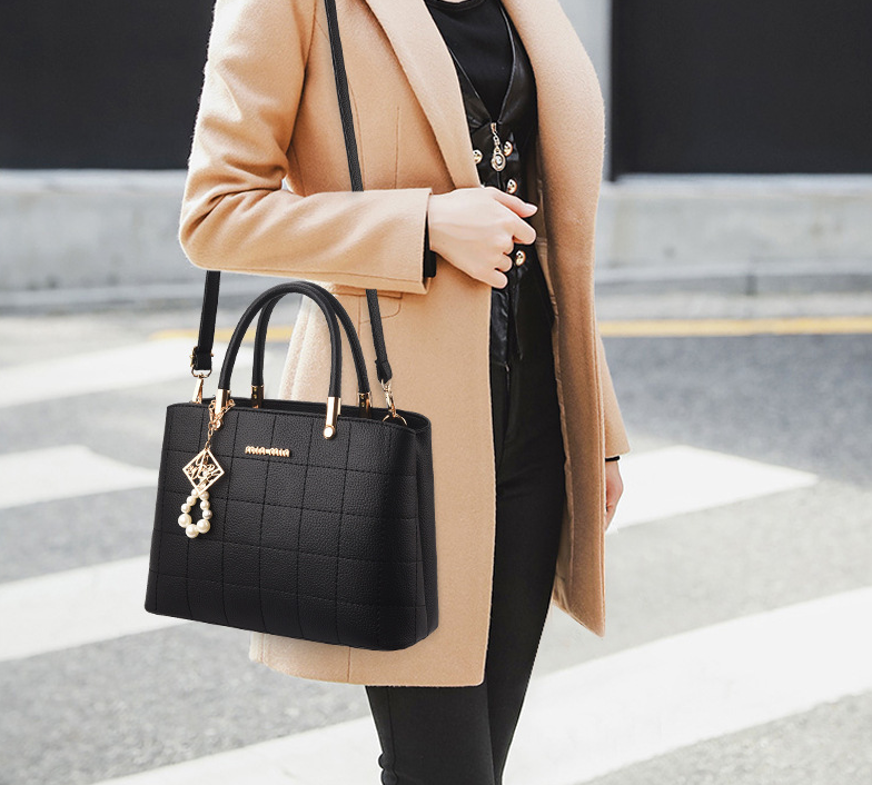 EverydayChic One-Shoulder Bag