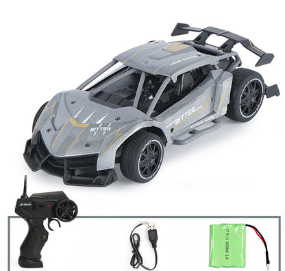 ChargeRunner: High-Speed Four-Wheel Drive Alloy Off-Road RC Car with Wireless Charging