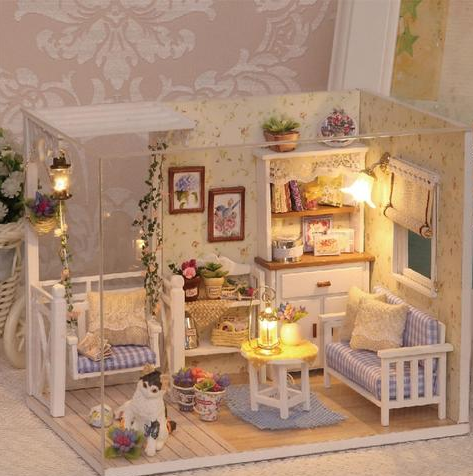 Miniature Dollhouse