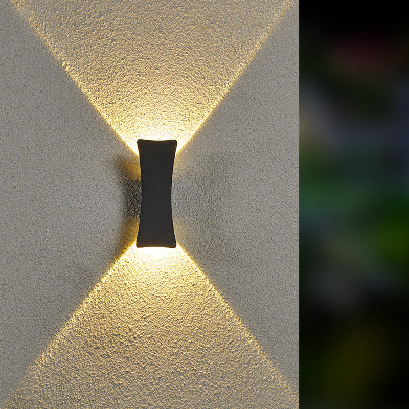 Waterproof LED Outdoor Wall Lamp for Villas and Gardens